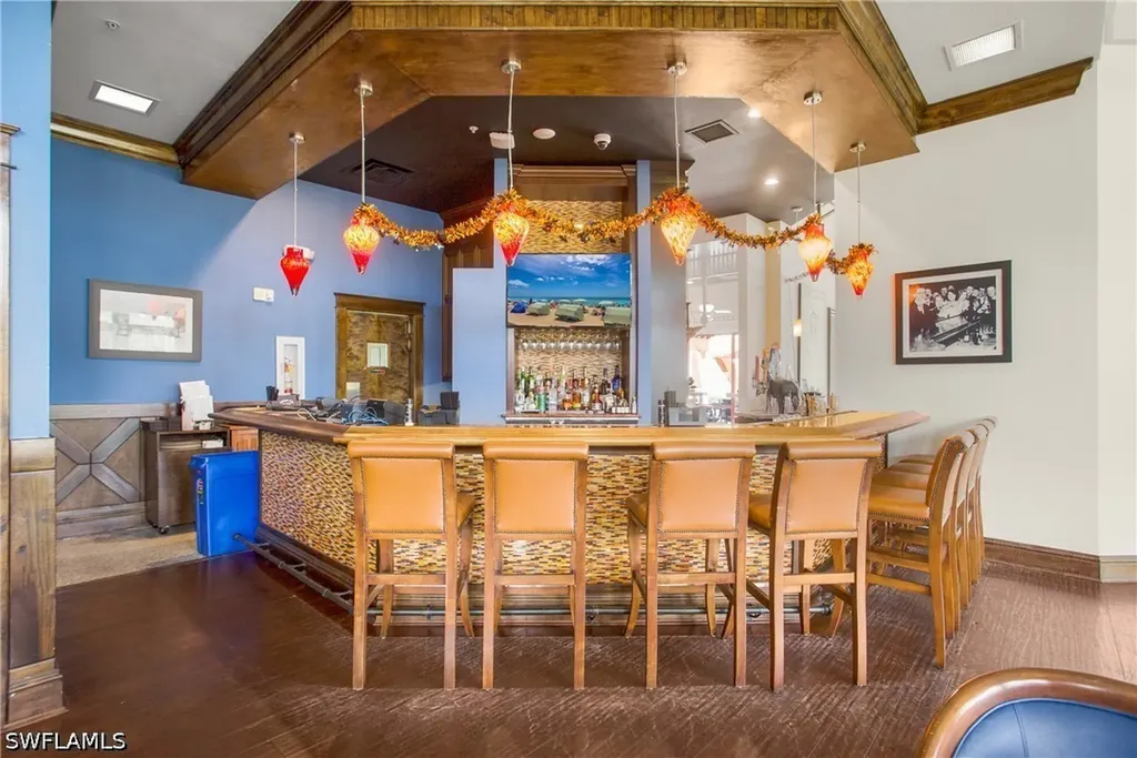 9080 Chula Vista Street Naples FL 34113