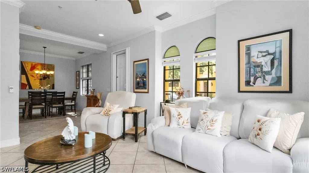 9080 Chula Vista Street Naples FL 34113