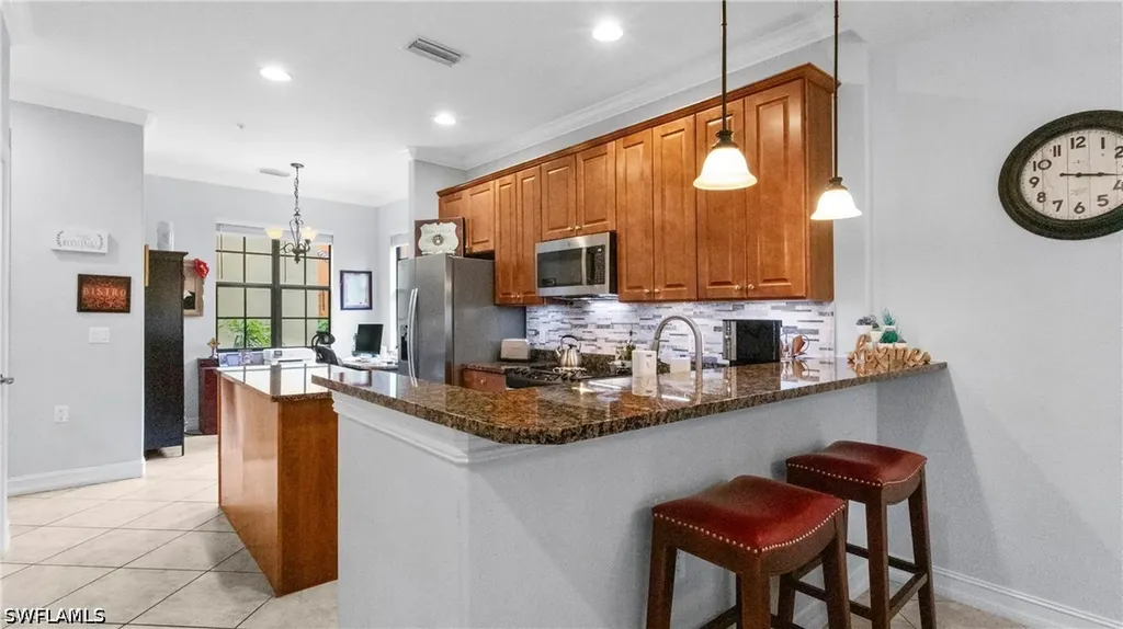 9080 Chula Vista Street Naples FL 34113