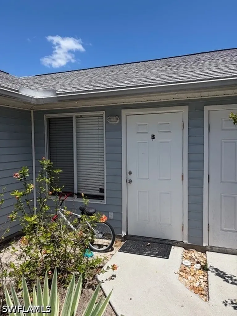 2530 Tropicana Boulevard Naples FL 34116