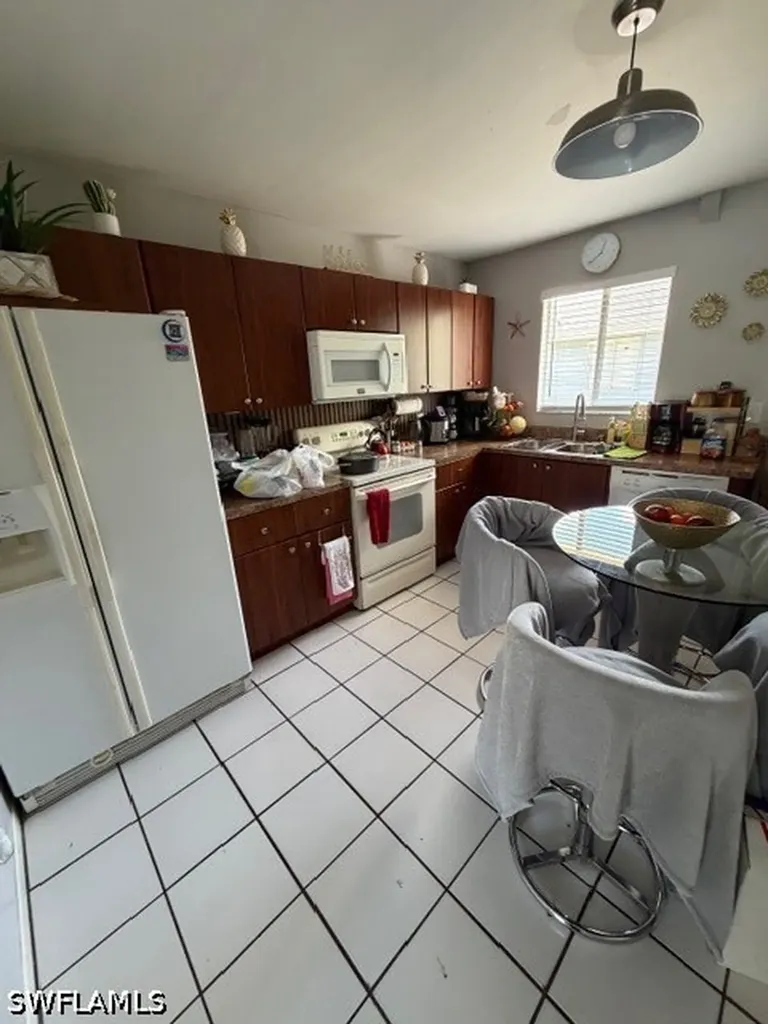 2530 Tropicana Boulevard Naples FL 34116