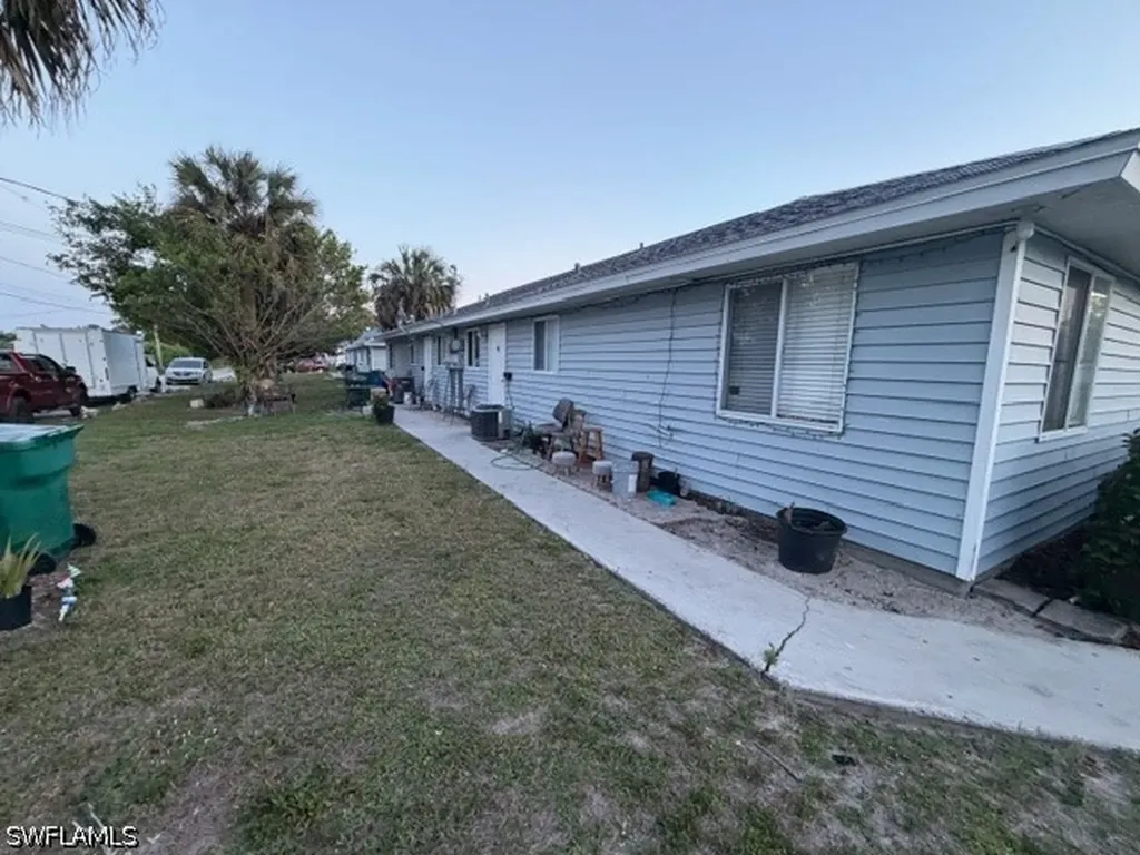 2530 Tropicana Boulevard Naples FL 34116