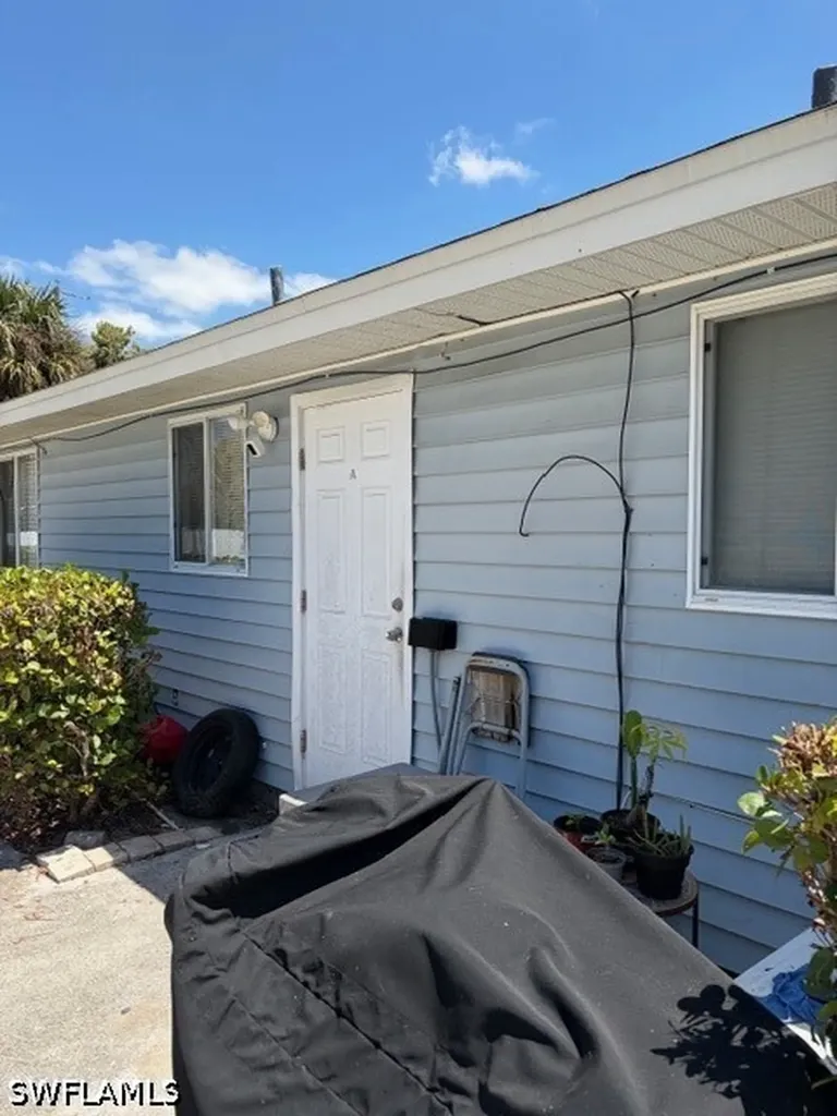 2530 Tropicana Boulevard Naples FL 34116