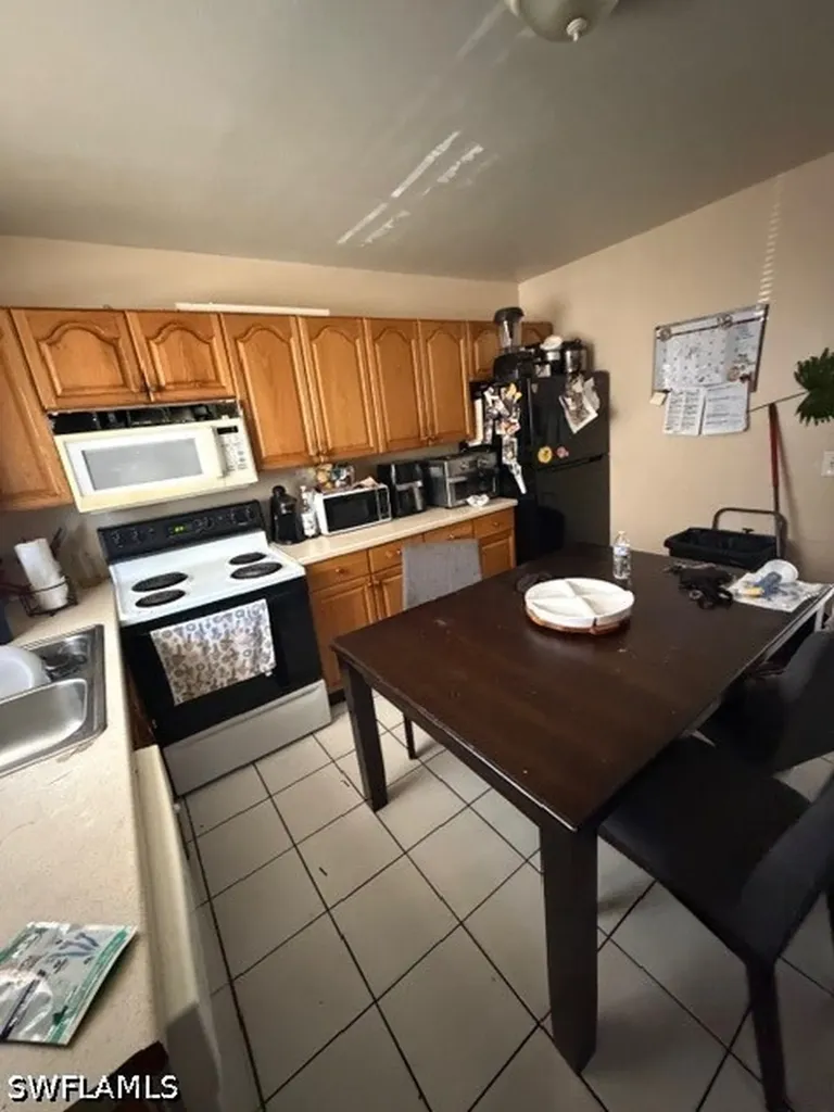 2530 Tropicana Boulevard Naples FL 34116