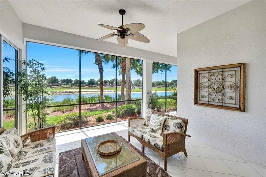 9038 Cascada Way Naples FL 34114
