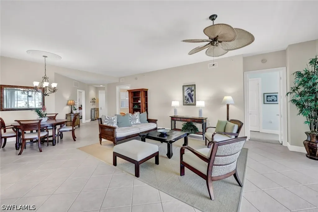 9038 Cascada Way Naples FL 34114