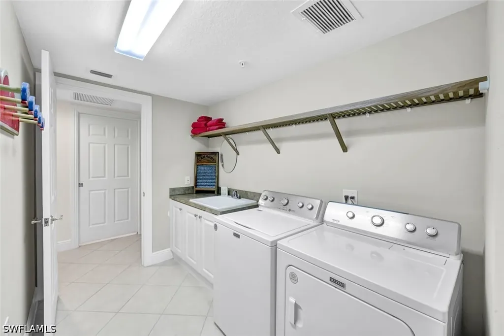 9038 Cascada Way Naples FL 34114