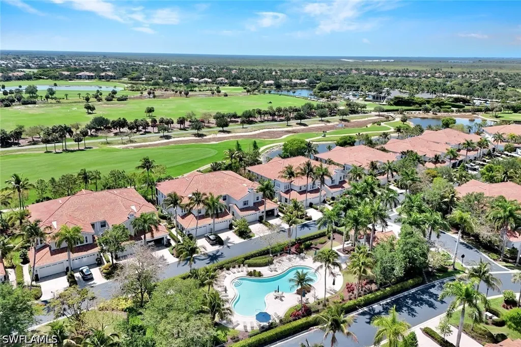 9038 Cascada Way Naples FL 34114