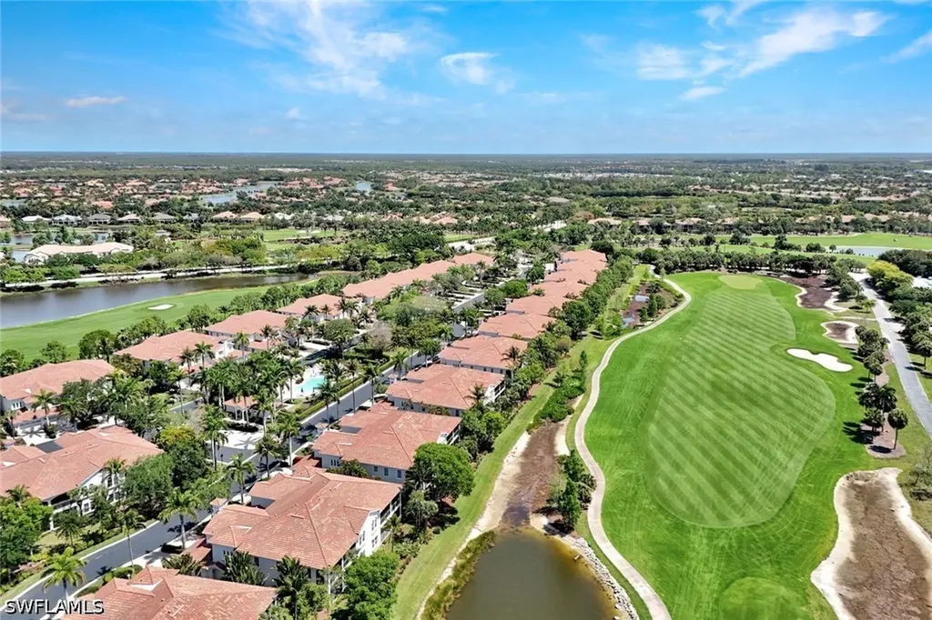 9038 Cascada Way Naples FL 34114