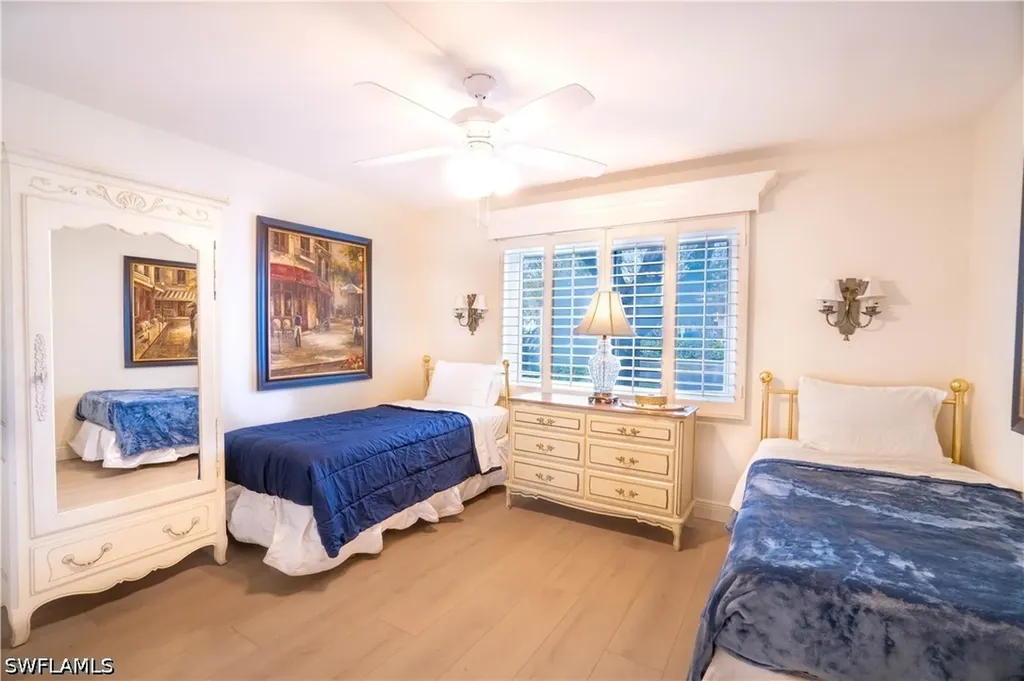 388 4th Avenue S Naples FL 34102