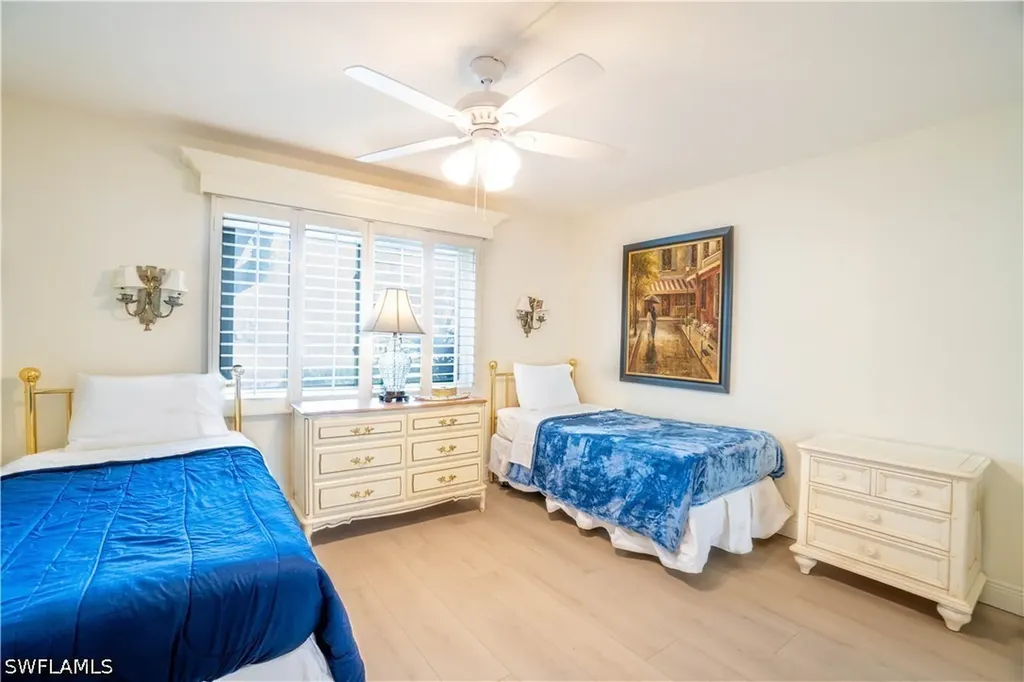 388 4th Avenue S Naples FL 34102