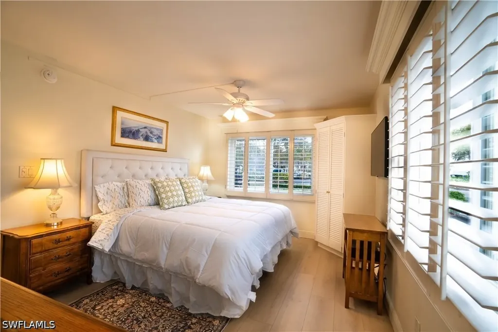 388 4th Avenue S Naples FL 34102