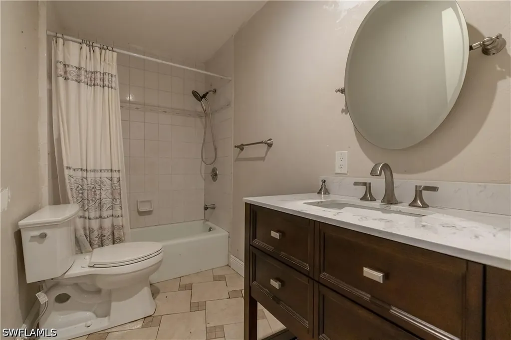 990 Jasmine Street North Fort Myers FL 33903