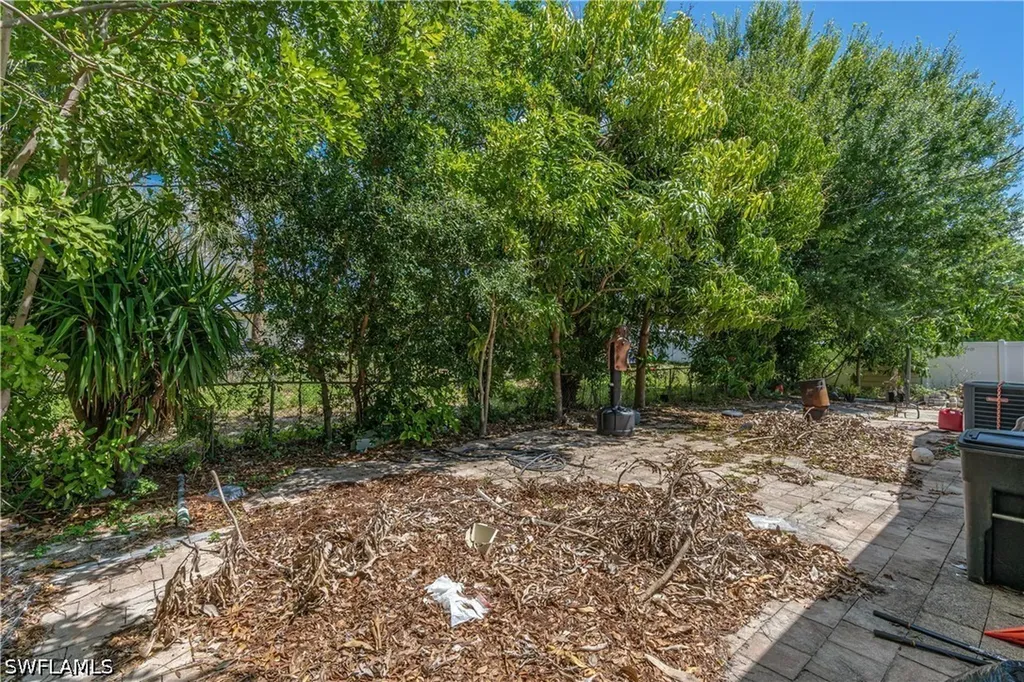 990 Jasmine Street North Fort Myers FL 33903