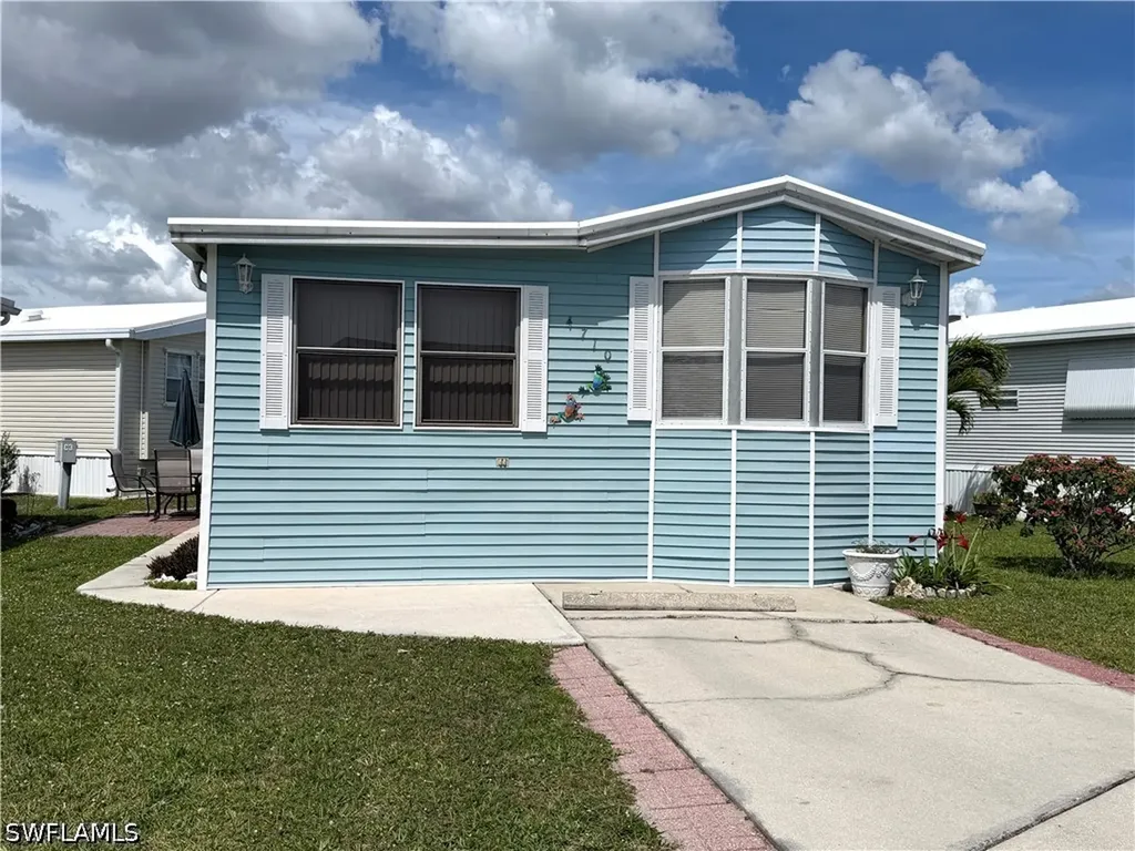 4710 Pilgrims Way W Estero FL 33928