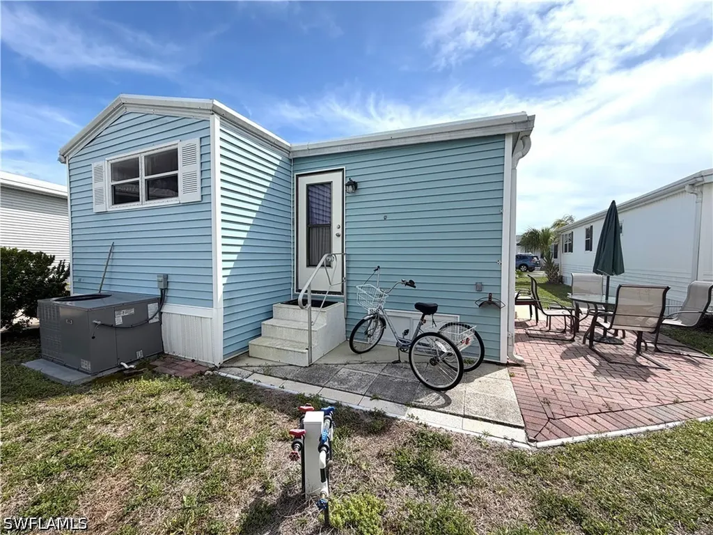 4710 Pilgrims Way W Estero FL 33928