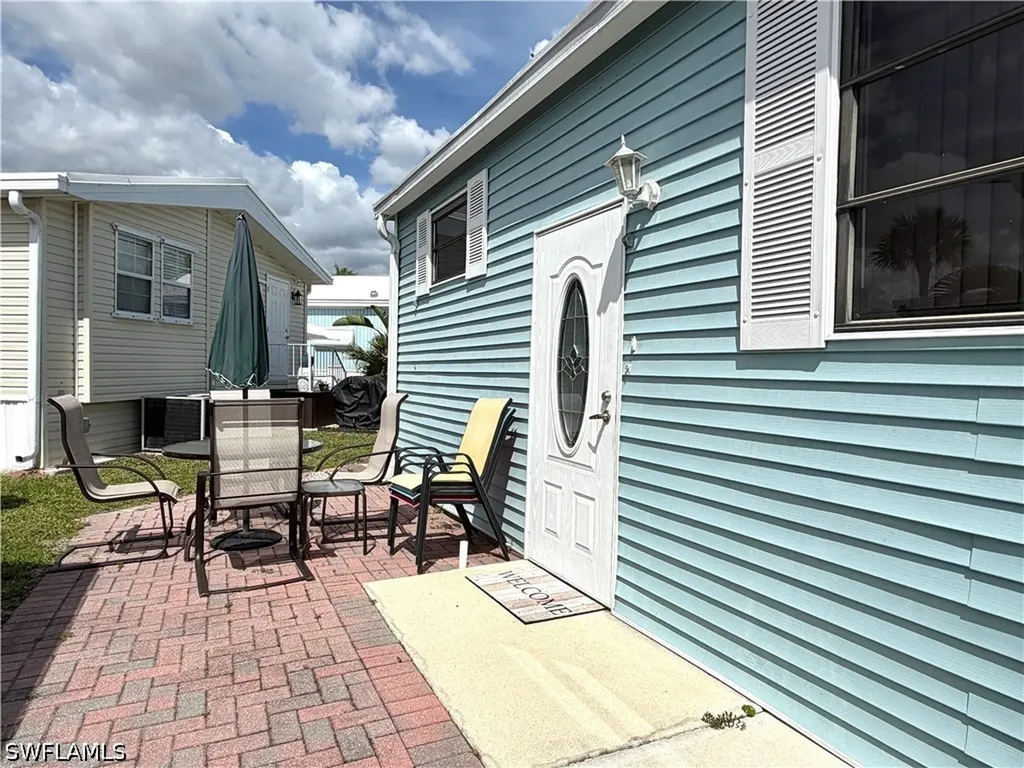 4710 Pilgrims Way W Estero FL 33928