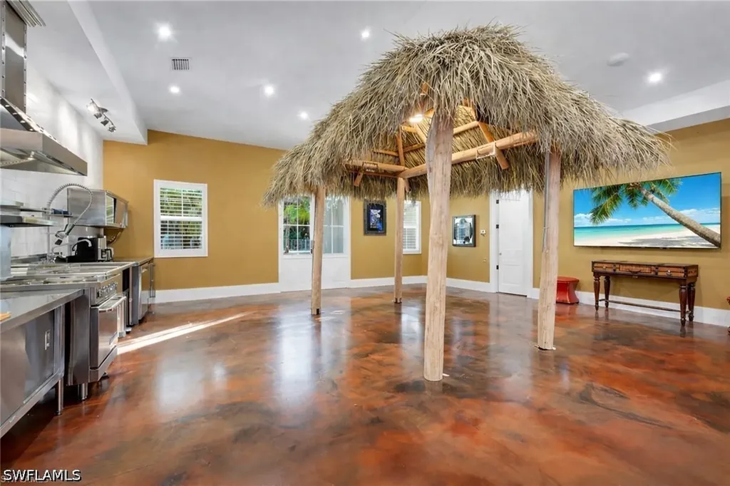 2401 Coach House Lane Naples FL 34105