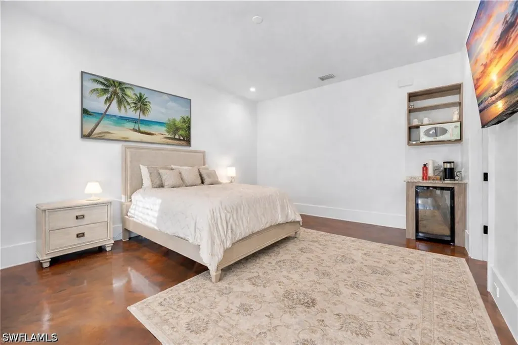 2401 Coach House Lane Naples FL 34105