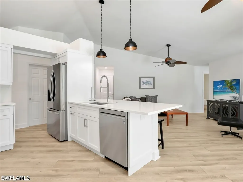 2474 Outrigger Lane Naples FL 34104