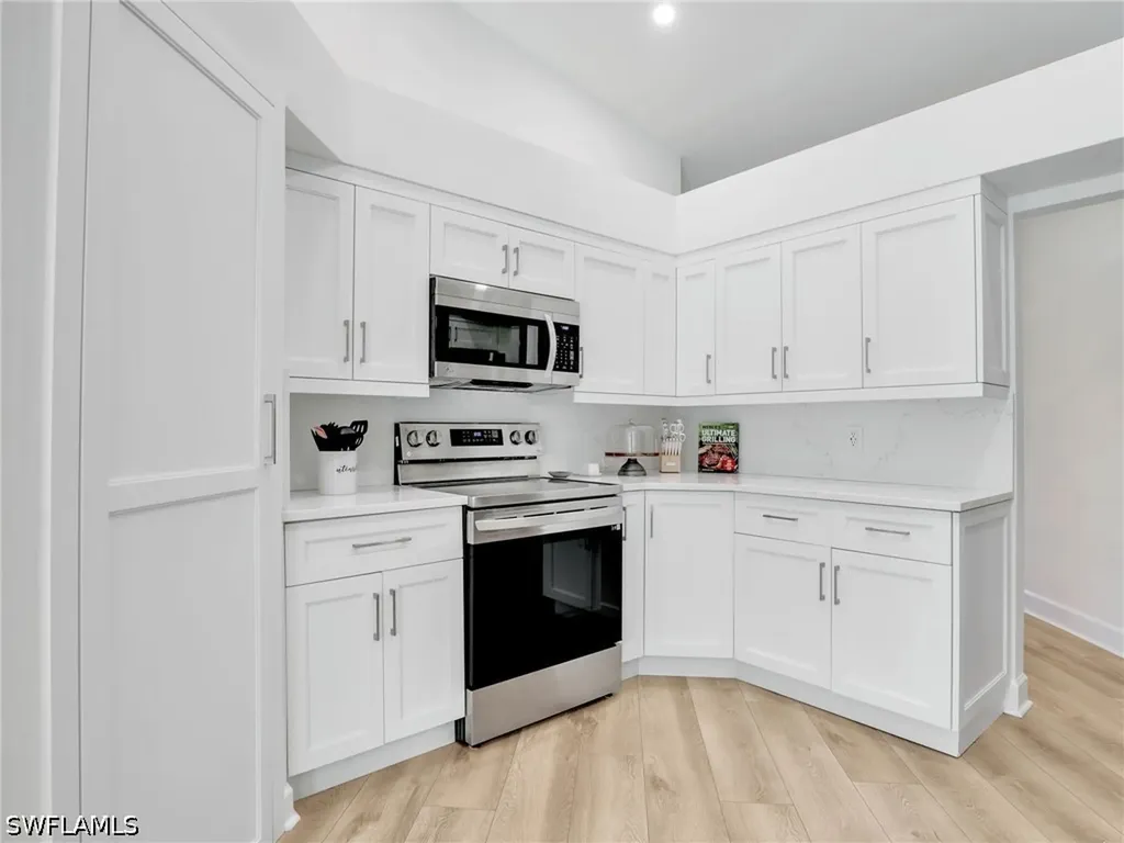 2474 Outrigger Lane Naples FL 34104