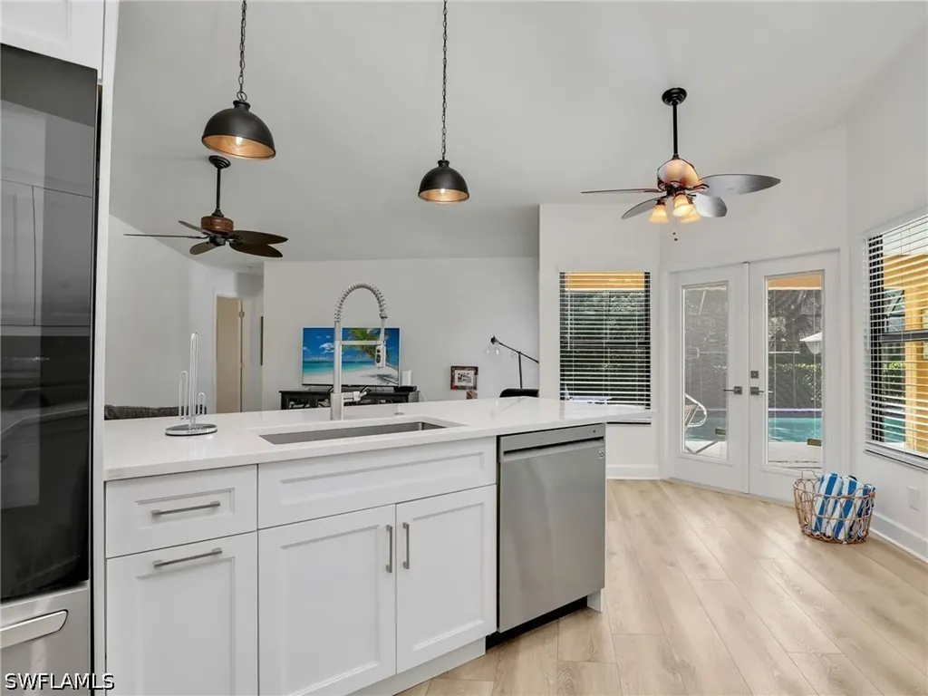 2474 Outrigger Lane Naples FL 34104