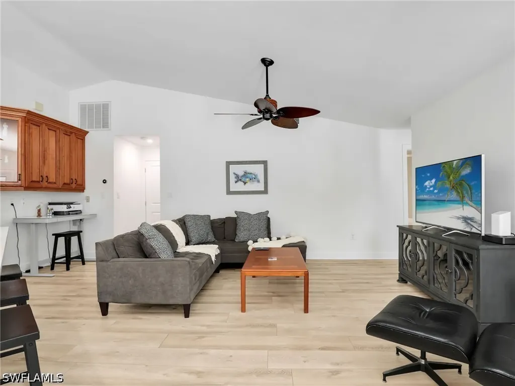 2474 Outrigger Lane Naples FL 34104
