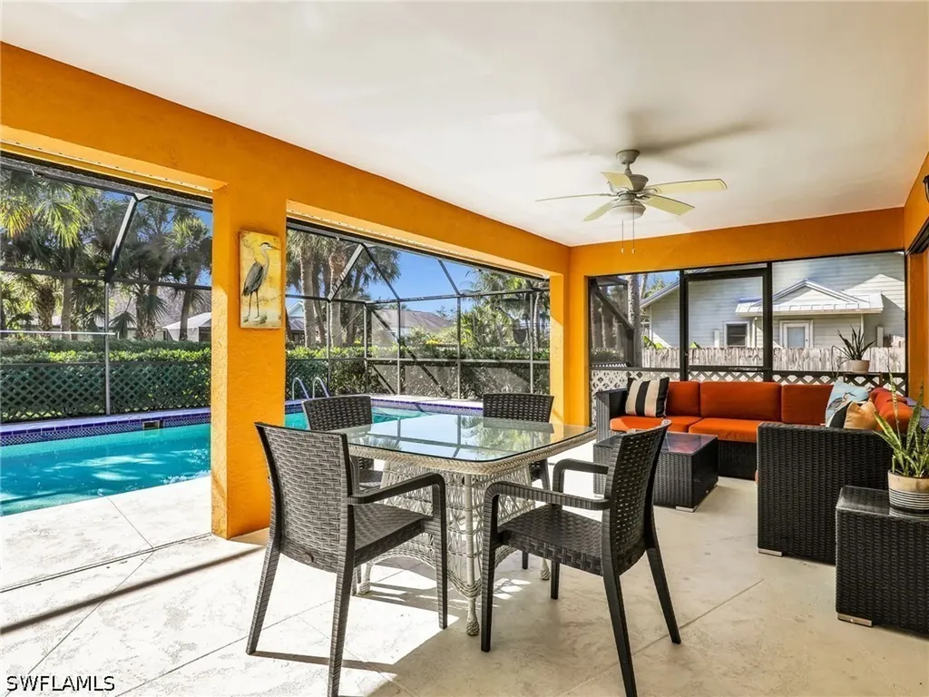 2474 Outrigger Lane Naples FL 34104