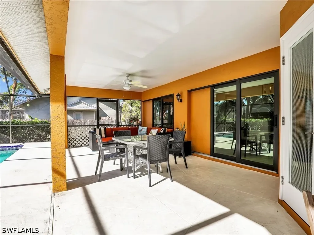 2474 Outrigger Lane Naples FL 34104