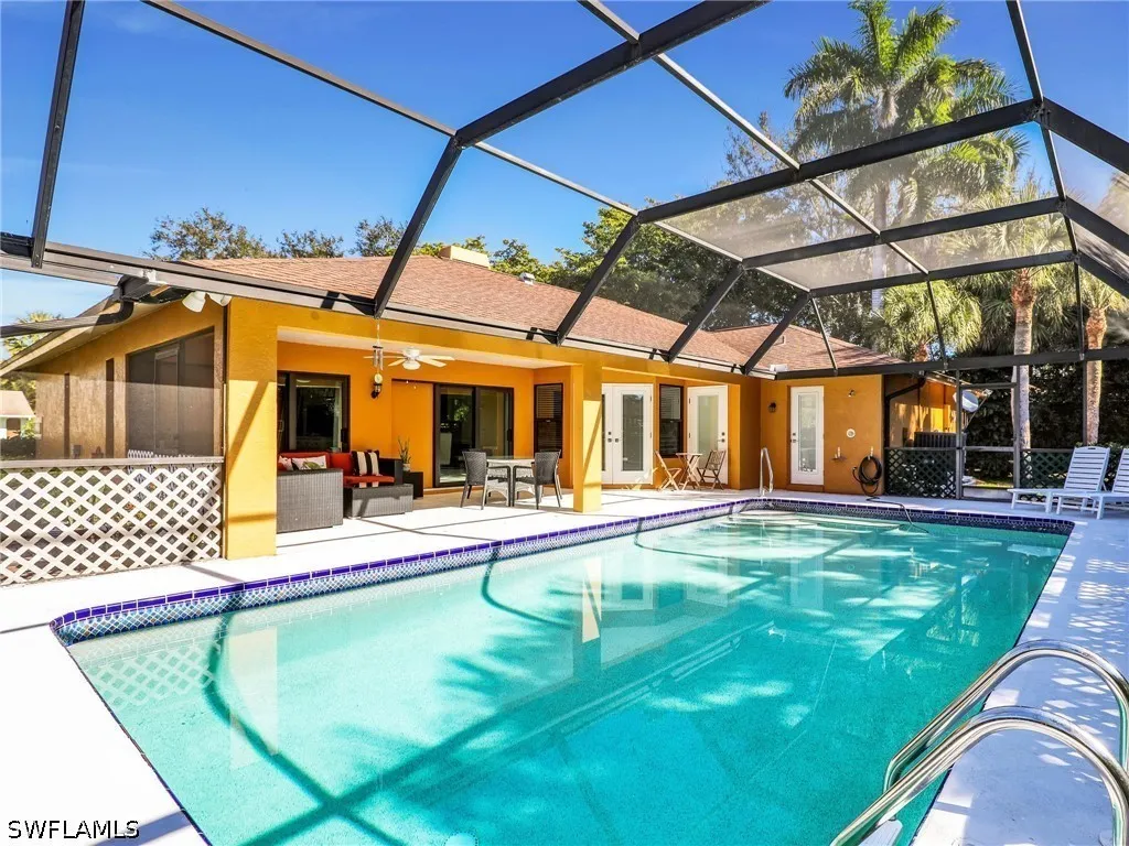 2474 Outrigger Lane Naples FL 34104