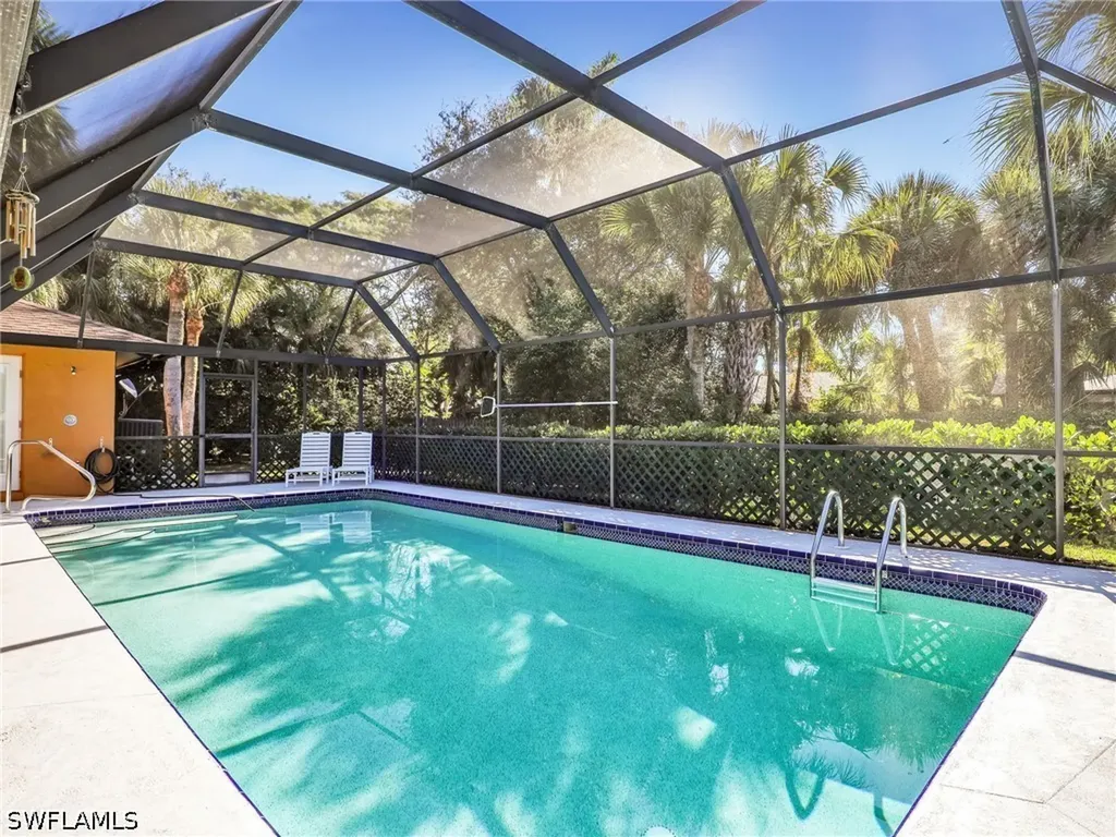 2474 Outrigger Lane Naples FL 34104
