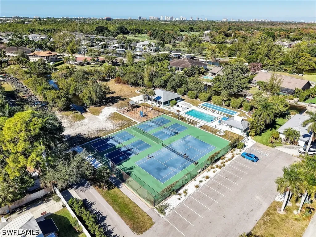 2474 Outrigger Lane Naples FL 34104