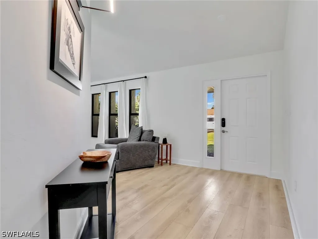 2474 Outrigger Lane Naples FL 34104
