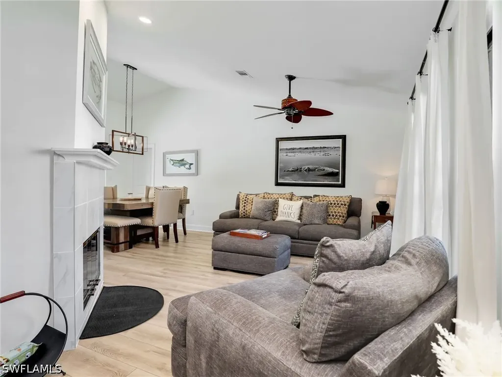2474 Outrigger Lane Naples FL 34104