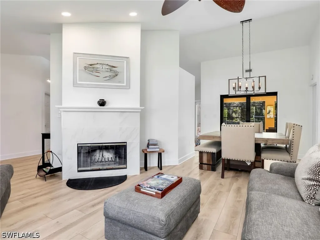 2474 Outrigger Lane Naples FL 34104
