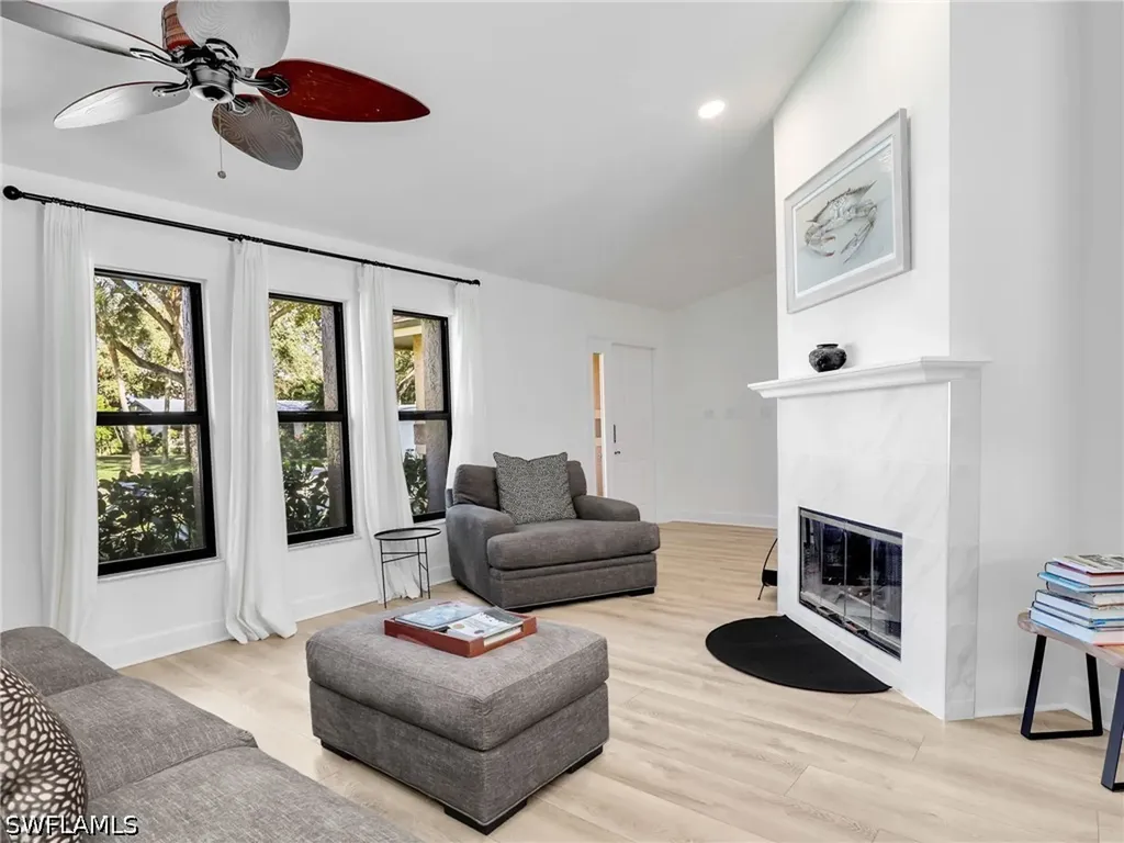 2474 Outrigger Lane Naples FL 34104