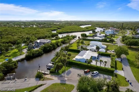 4937 Royal Palm Drive Estero FL 33928