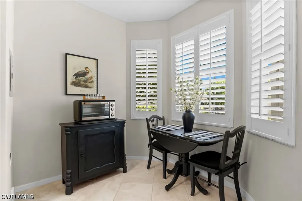 2335 Carrington Court Naples FL 34109