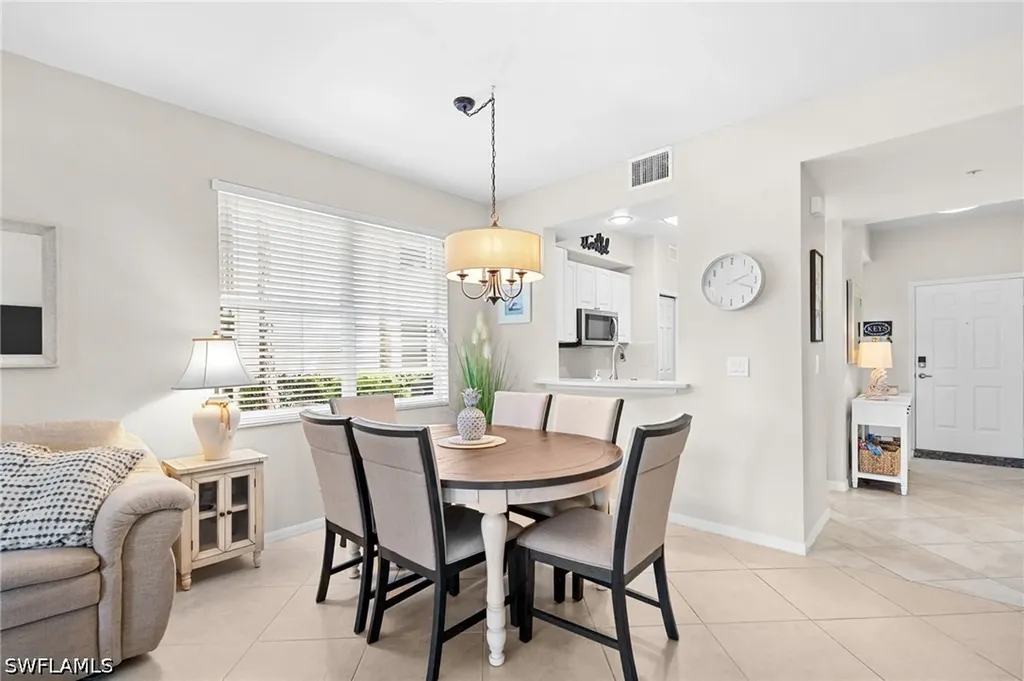 2335 Carrington Court Naples FL 34109