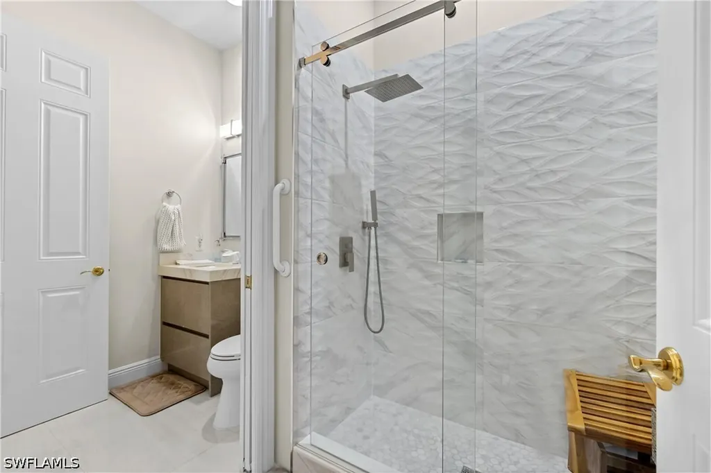 9041 Cherry Oaks Trail Naples FL 34114