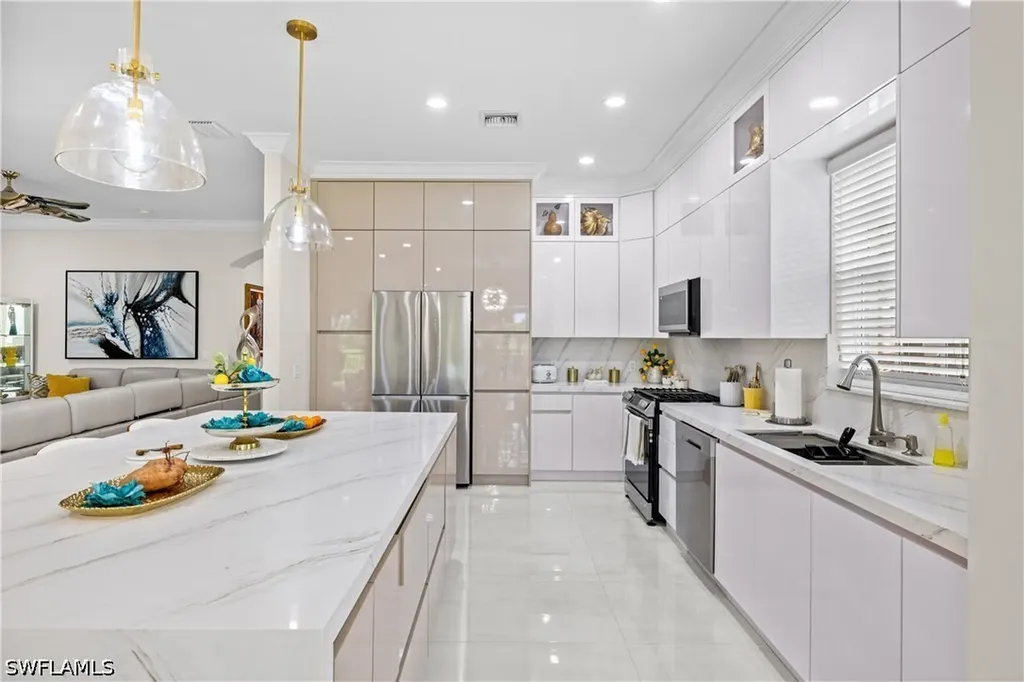9041 Cherry Oaks Trail Naples FL 34114