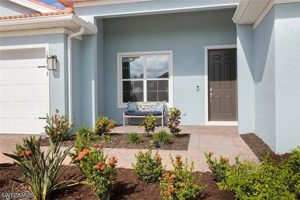 18713 Lake Hammock Drive Naples FL 34114