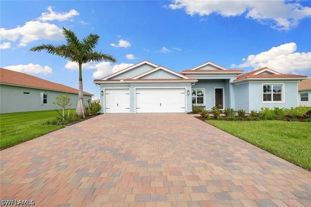 18713 Lake Hammock Drive Naples FL 34114