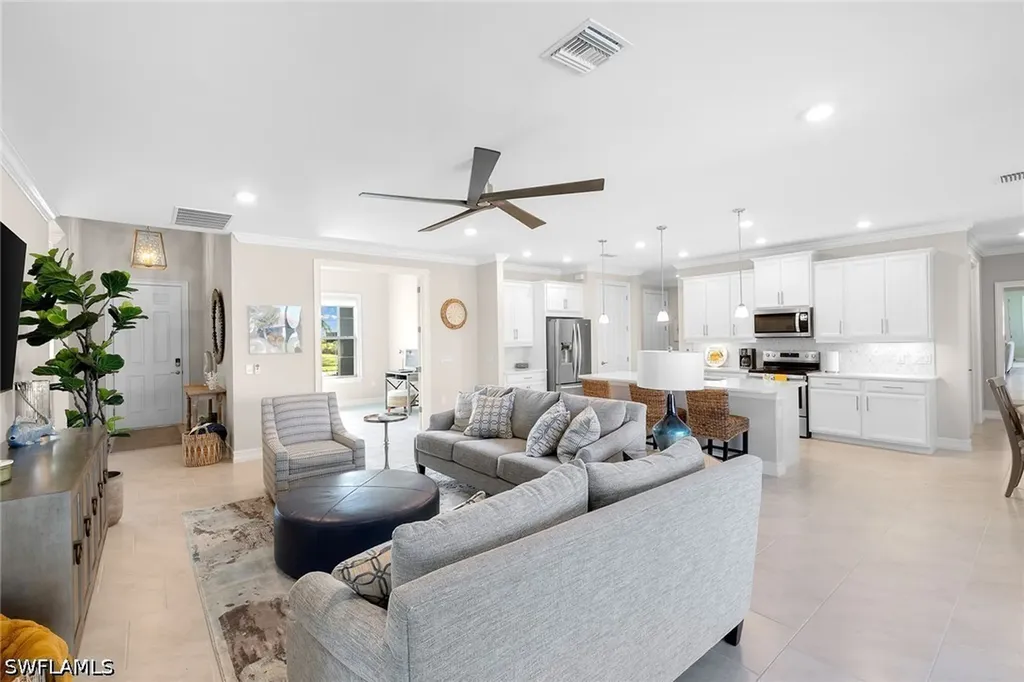 18713 Lake Hammock Drive Naples FL 34114