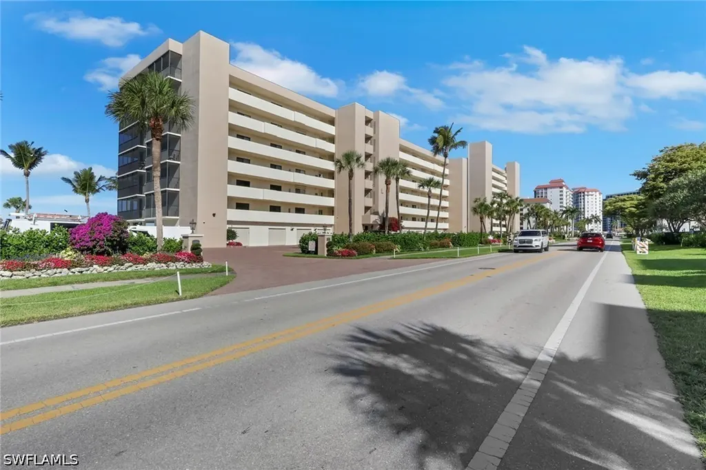 10475 Gulf Shore Drive Naples FL 34108