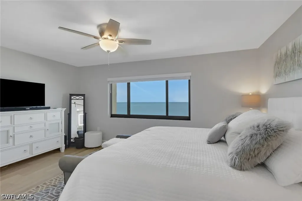 10475 Gulf Shore Drive Naples FL 34108