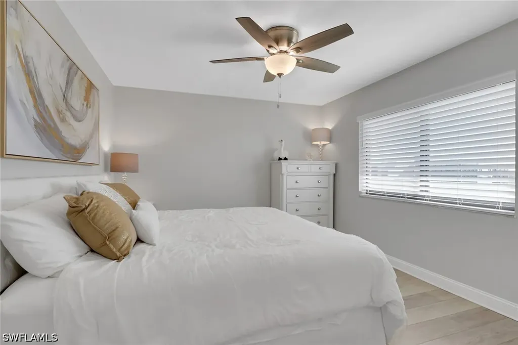 10475 Gulf Shore Drive Naples FL 34108
