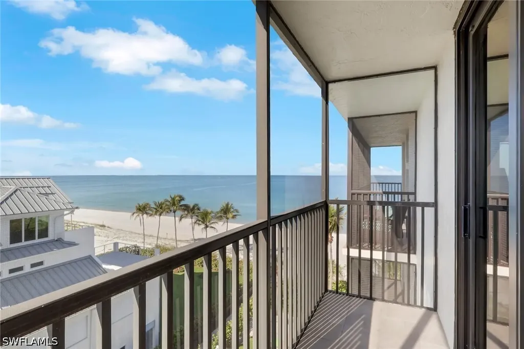 10475 Gulf Shore Drive Naples FL 34108