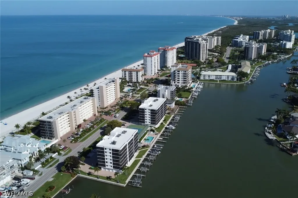 10475 Gulf Shore Drive Naples FL 34108