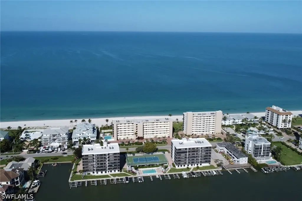 10475 Gulf Shore Drive Naples FL 34108